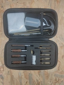 Zestaw do czyszczenia broni z różnymi akcesoriami - mały, opakowanie materiał (GK43)