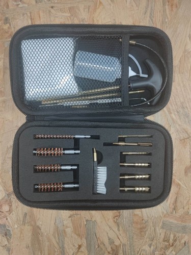 Zestaw do czyszczenia broni z różnymi akcesoriami - mały, opakowanie materiał (GK43)